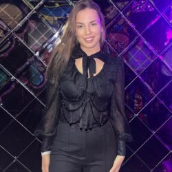 Doyumsuz Escort Bayan Melis Buse